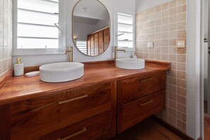 Hair dryer, towels - Villa Maravistah - Three Bedroom Villa, Sleeps 6 (Saint-François)