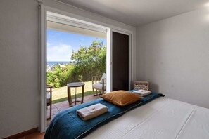 3 chambres, fer et planche à repasser, accès au Wi-Fi (inclus)