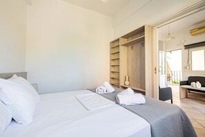 2 bedrooms, iron/ironing board, free WiFi, bed sheets