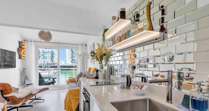 On the Water 7| Free Parking | By My Getaways