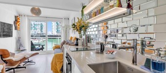 On the Water 7| Free Parking | By My Getaways