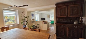 Dining - Le Clos d'Yvette - Peace, comfort and nature in Moselle (Vasperviller)