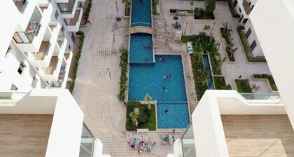 5mn from the beach, elegant relaxation apartment, Swimming pool, Playground, Park