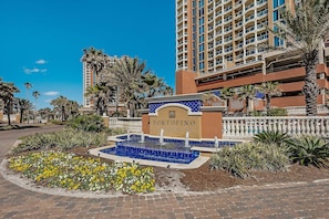 콘도, 침대(여러 개) (Portofino Island Resort 1-1708) | 외관