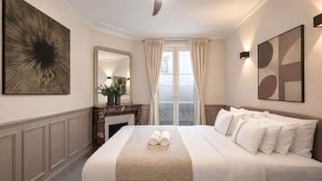 Signature Apartment, Courtyard View | Iron/ironing board, travel crib, free WiFi, bed sheets