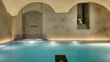 Innenpool, beheizter Pool