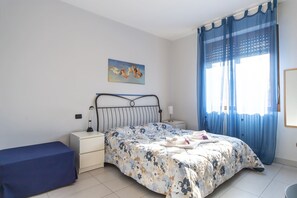 1 bedroom, iron/ironing board, WiFi