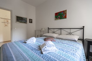 2 bedrooms