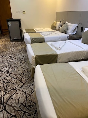 Quadruple Room | In-room safe, blackout curtains, soundproofing, free WiFi