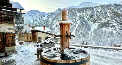 CASA-Salon Bocca di Rosa suite pour 6 personnes