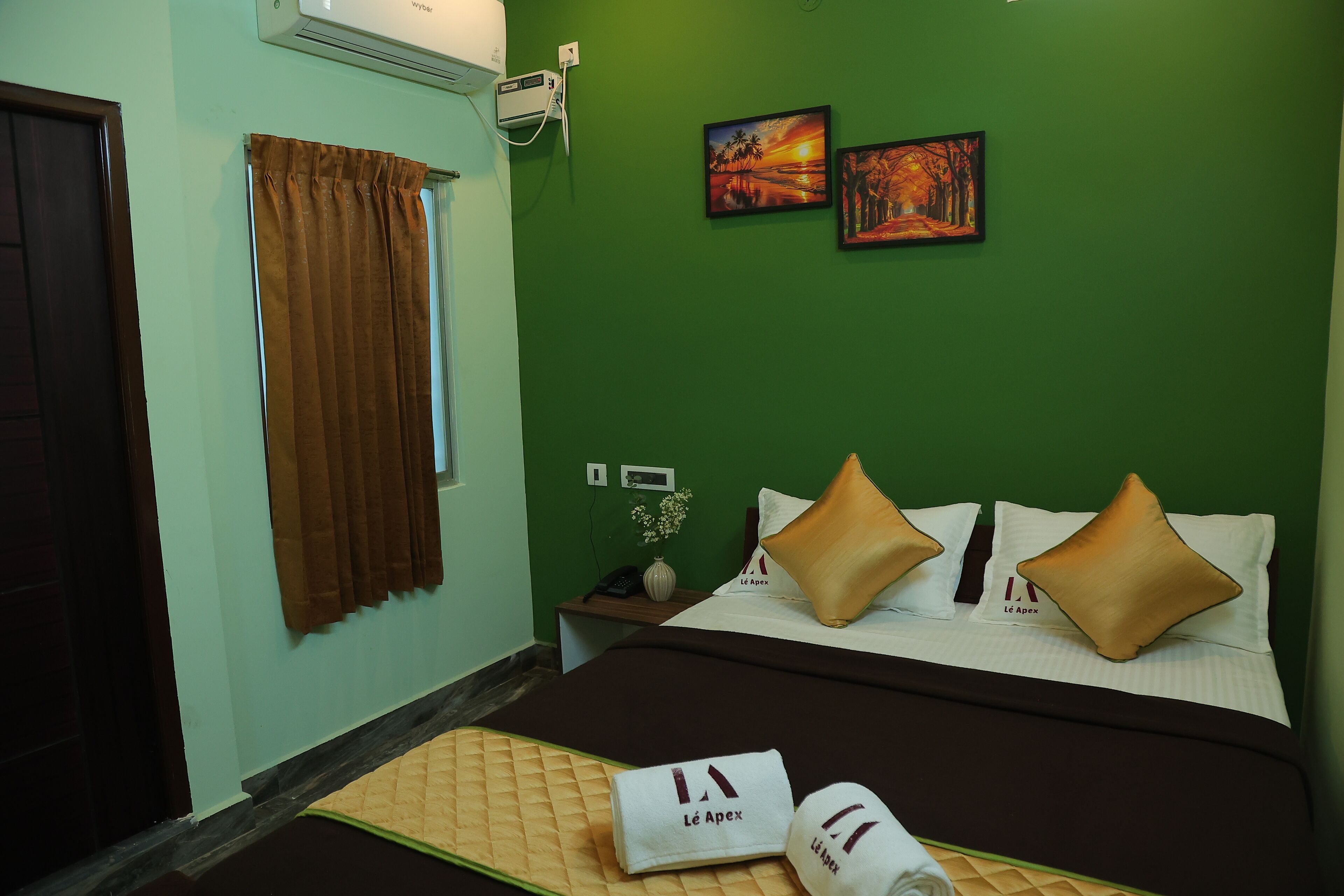 Deluxe Double Room | Free WiFi