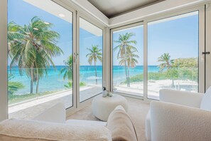 Interior - Stunning Oceanfront Villa, 8BR, Private Pool & Beach Access (Noord)