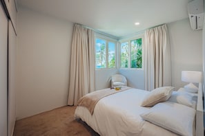 8 bedrooms, in-room safe, iron/ironing board, travel cot