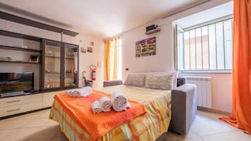 1 camera, ferro/asse da stiro, Wi-Fi, lenzuola