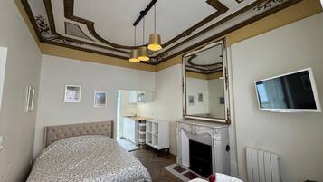 1 chambre, Wi-Fi gratuit, draps fournis