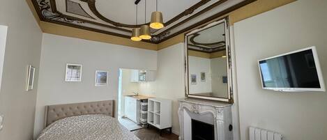 1 dormitori, wifi gratuïta i roba de llit