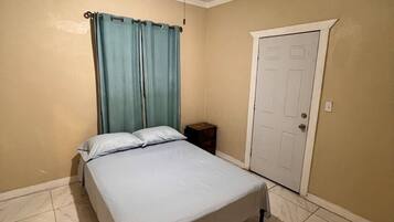 2 habitaciones, tabla de planchar con plancha y wifi gratis