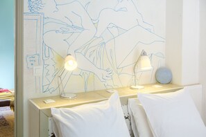 1 chambre, fer et planche à repasser, Wi-Fi, draps fournis