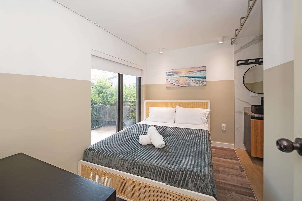Luxe appartement, 2 slaapkamers, uitzicht op rivier | Verduisterende gordijnen, gratis wifi, beddengoed