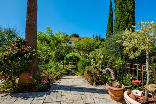 Room 'Serena' with Shared Terrace, Wi-Fi and Air Conditioning