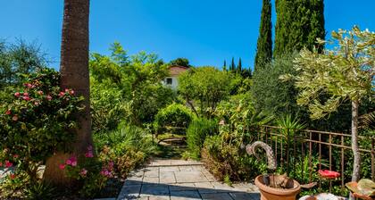 Room 'Serena' with Shared Terrace, Wi-Fi and Air Conditioning