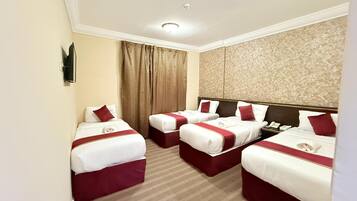 Quarto quádruplo | Roupas de cama premium, cofres nos quartos, roupa de cama