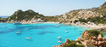 CHARME AND TRADITION AT CAPO CODA CAVALLO, MOORING AND PRIVATE RUBBER BOAT RIDES