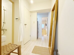 Shower, jetted tub, hair dryer, bidet