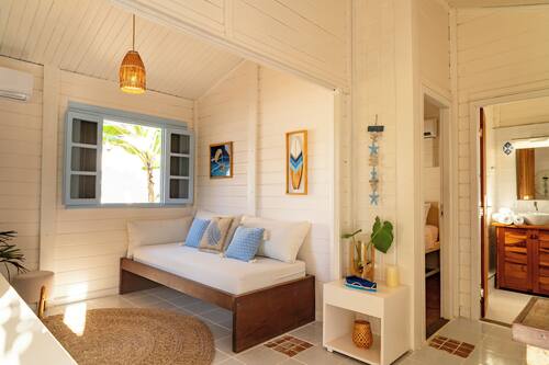 Premium chalet | Een minibar, een kluis op de kamer, individueel gedecoreerd