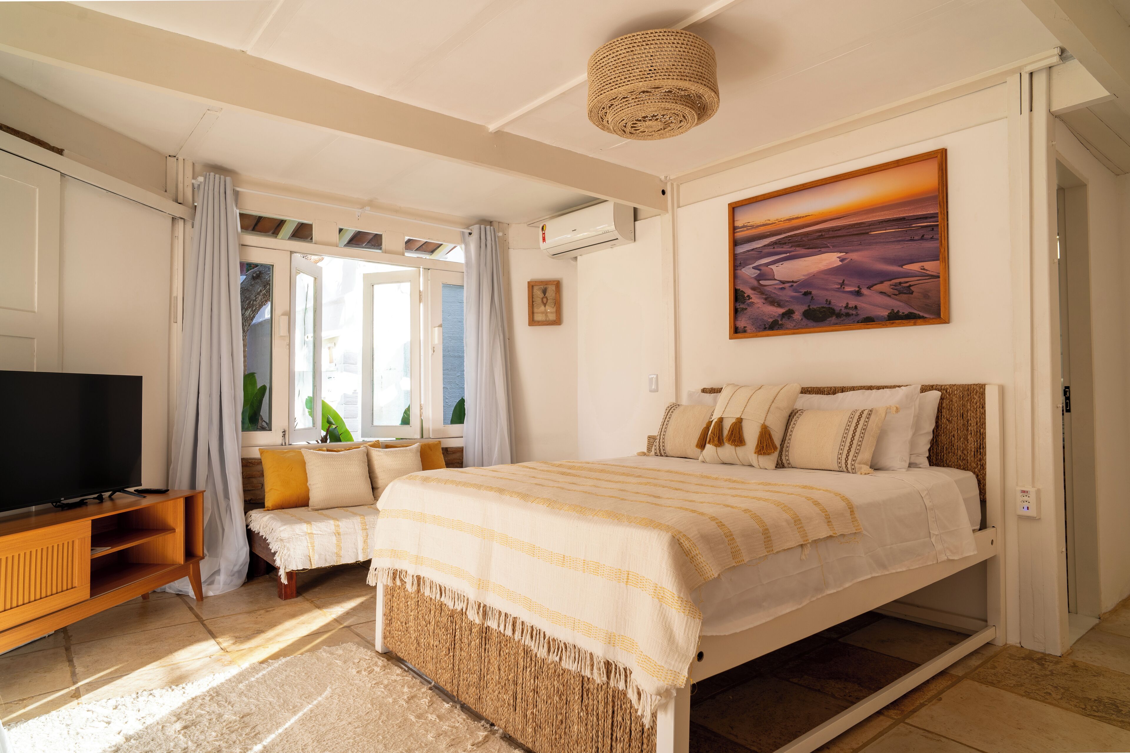 In-room safe, laptop workspace, free WiFi