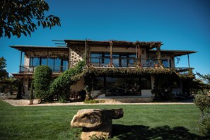 Exterior - Private Rooms near Puy du Fou Toledo Country House Finca los Pajaros (Navahermosa)