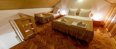 1 habitación, wifi y ropa de cama