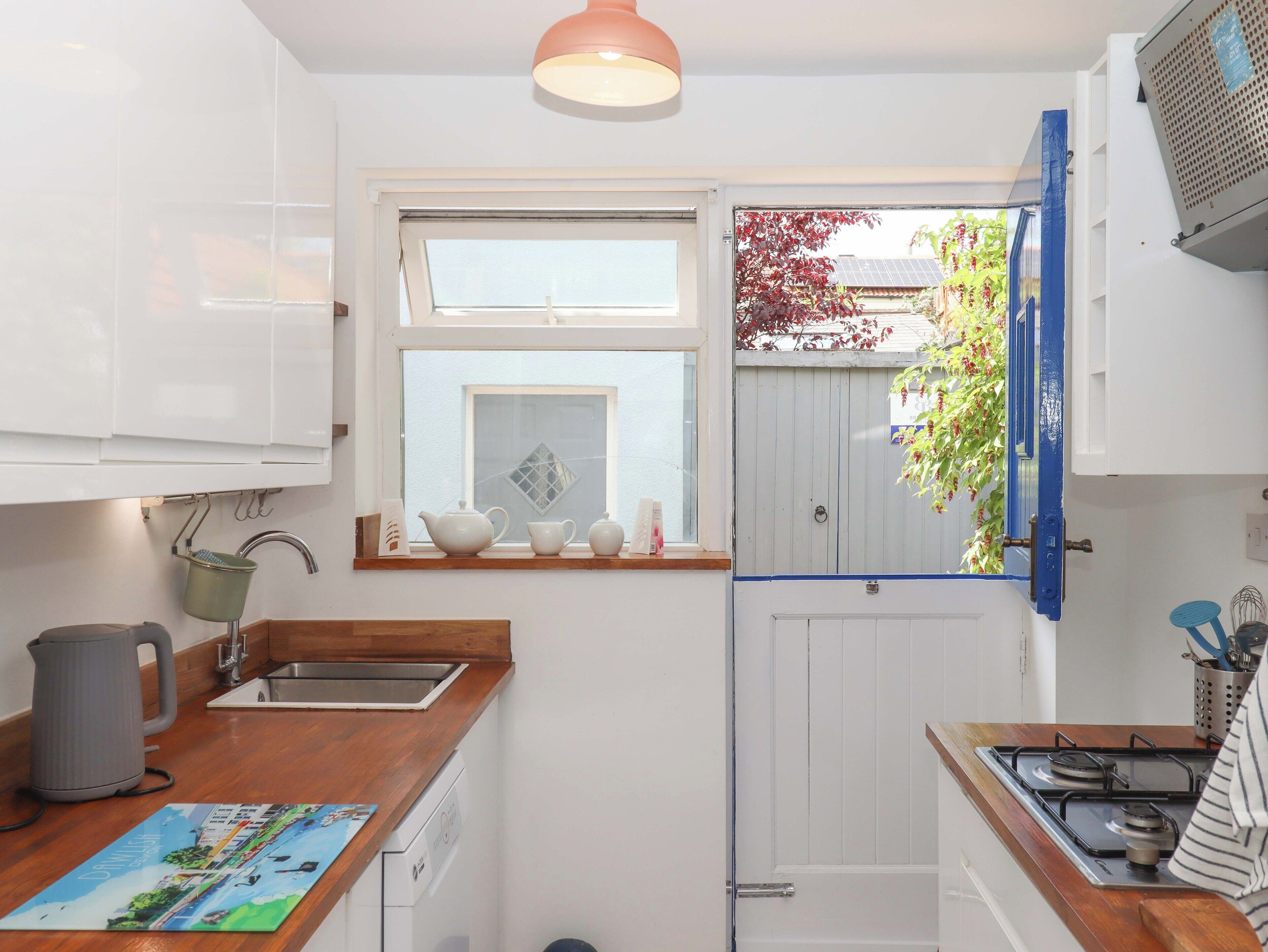 Lave-vaisselle, vaisselle et ustensiles