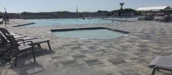 Island Escape, Beach view Condo at Hilton Head Beach & Tennis Resort