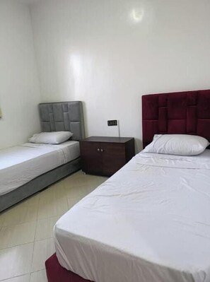 2 chambres, bureau, Wi-Fi gratuit, draps fournis