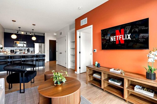 Stylish 1B in DT Minneapolis, Minutes to Minneapolis Convention Center & US Bank