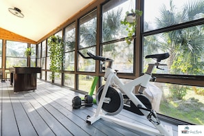 Fitness facility - Waterfront Zen-Dock, Paddleboards, Jacuzzi & Games (St. Augustine)