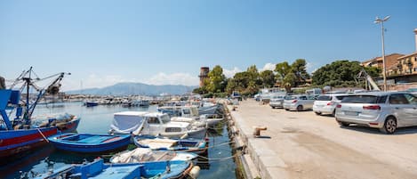 Marina
