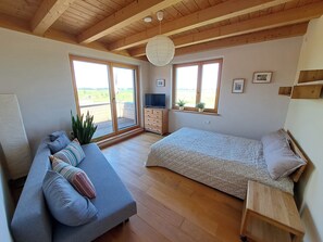 2 habitaciones, escritorio, tabla de planchar con plancha y wifi gratis 