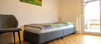 Vacation home & mechanic's accommodation - 10 beds, fully equipped for group trips