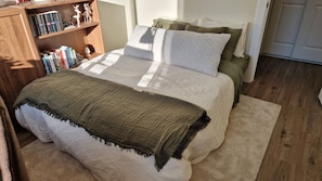 WiFi, bed sheets