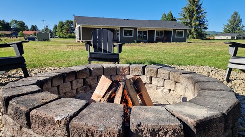 Comfy PNW escape in town - quiet and peaceful, perfect for exploring Olympic NP