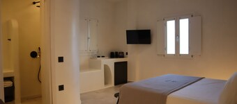 Santozen Suites