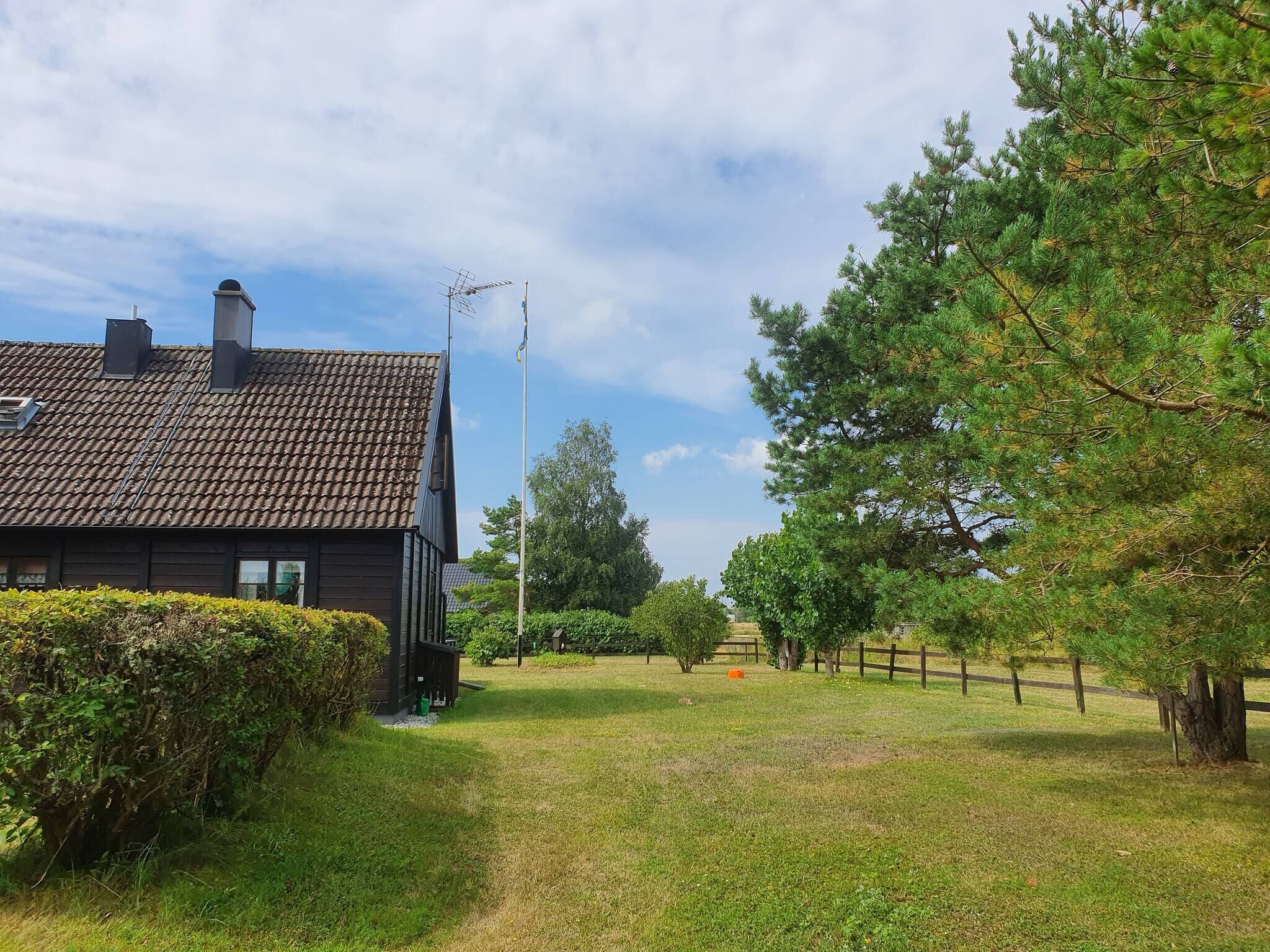 Huis, 3 slaapkamers, balkon, uitzicht op tuin | Exterieur