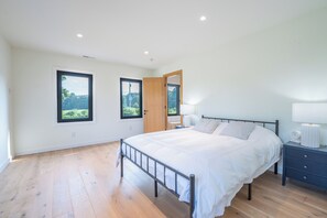 5 chambres, bureau, fer et planche à repasser, Wi-Fi gratuit