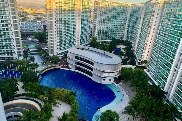 Apartment, 1 Bedroom, Accessible, Balcony | Pool | Outdoor pool