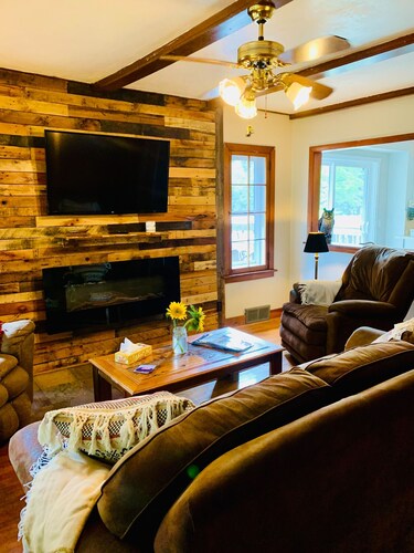 Cozy 1950s Cottage on Range Line Lake – Private Waterfront on Three Lakes Chain