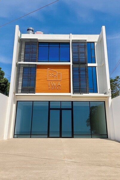 Iwa Hotel