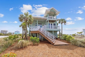 Exterior - Family Getaway  Boca Key w/ Beach Access  Backyard Fun (Navarre)