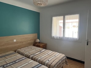 1 chambre, fer et planche à repasser, Wi-Fi